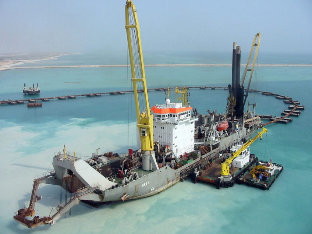2014 & 2015 new Suez Canal A Leading Ship Chandlers Service Ship Dredger Supports Various, Lay Barges And Mobile Drilling Rigs Field Rigs Supplier 6